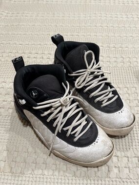 JORDAN Jumpman Pro Black and White Basketball Shoes